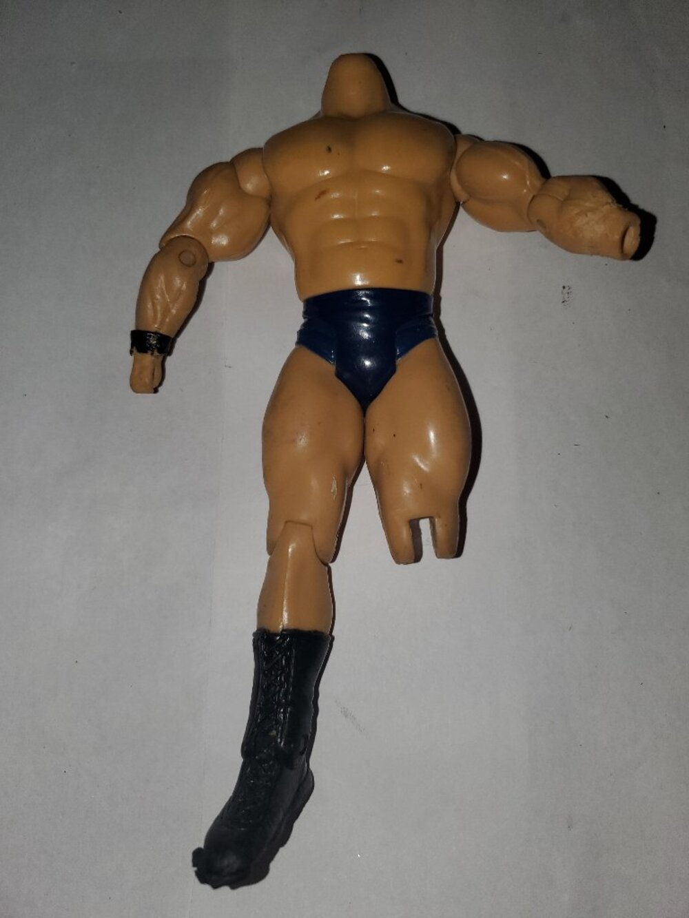 USED VINTAGE WWE WWF JOHN BRADSHAW ACTION FIGURE WRESTLER